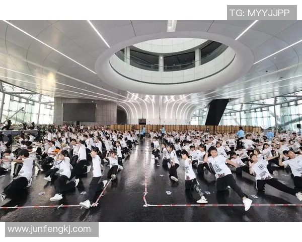 成都街舞队与北京街舞队赛后复盘探讨团队协作的成功与挑战